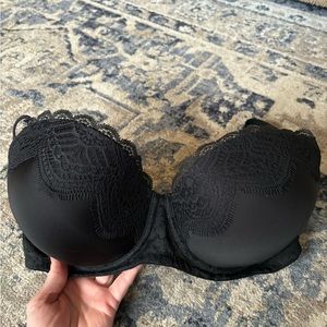 Victoria’s Secret - Like new never worn, 34DDD